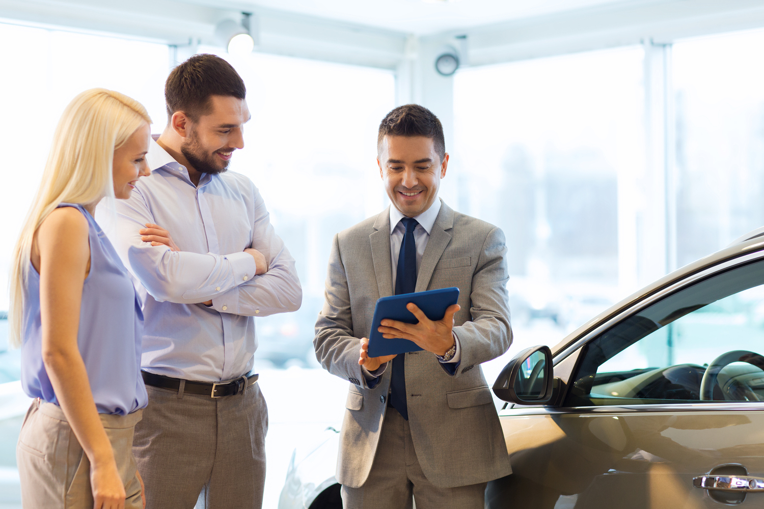 Financing vs. Leasing a Car for Business